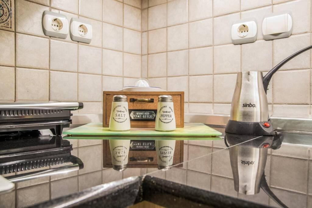 Athinas Apartment Piraeus Ngoại thất bức ảnh