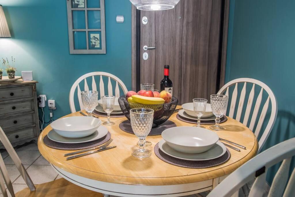 Athinas Apartment Piraeus Ngoại thất bức ảnh